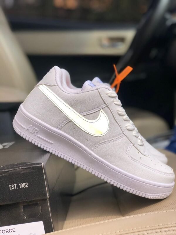 Tênis Nike - Image 2
